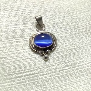 Vintage sterling silver blue cat's eye